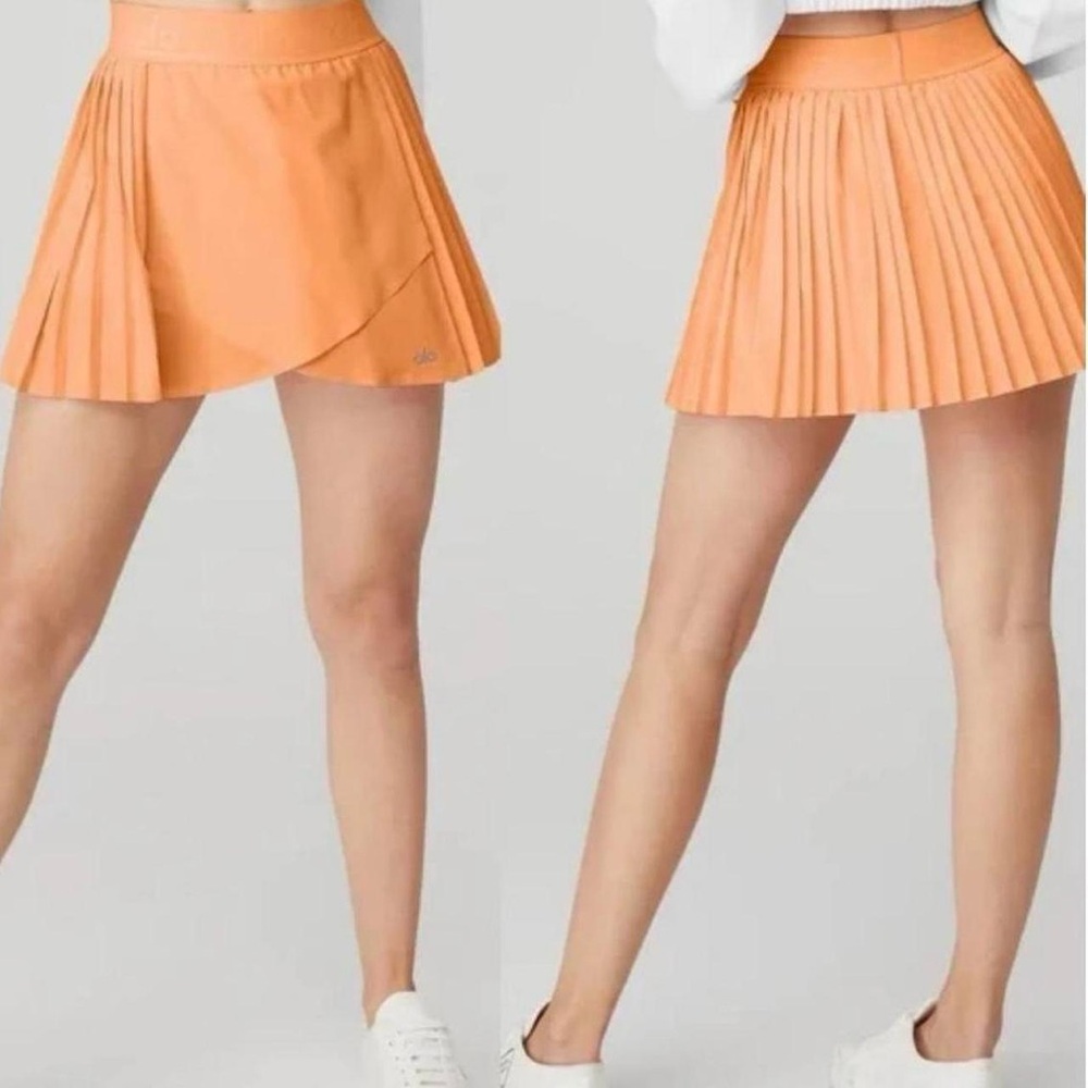 Alo Yoga Aces Tennis Skirt in Catelope Size Small